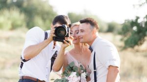 What Are the Latest Wedding Photography Trends in London