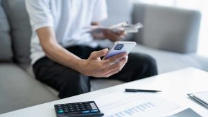 How Do Debt Recovery Companies Handle Commercial vs. Consumer Debts