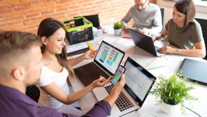 Which sectors do leading app developers in London serve