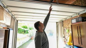 Where Can You Find Emergency Garage Door Services in London