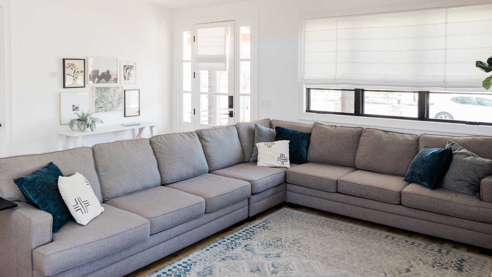 Why Should You Choose a Bespoke Couch Maker in London