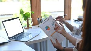 How Do Asset Management Firms Support Investors in London