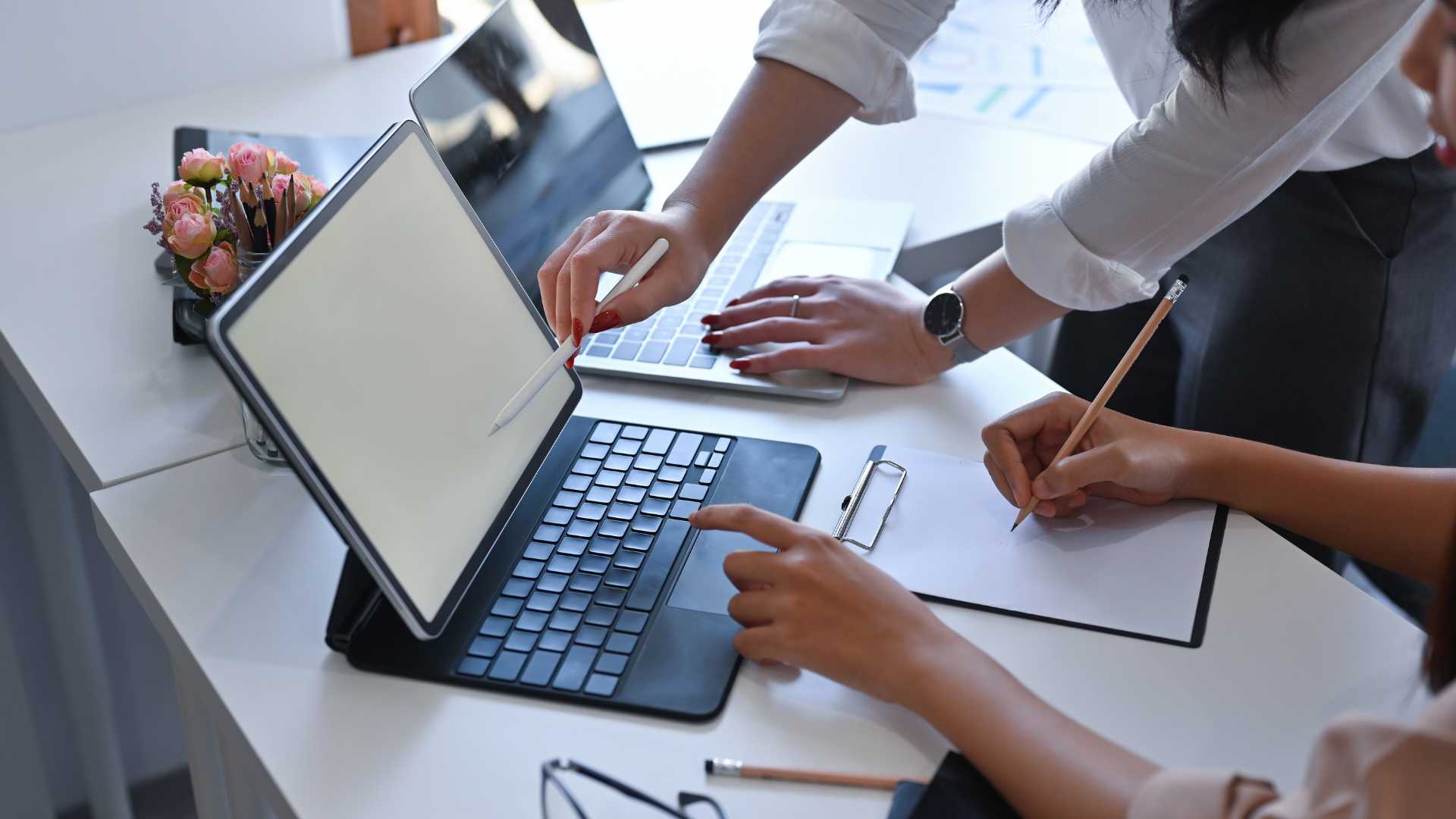 Why Are Holding Companies Important to London’s Economy