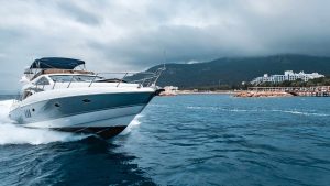 How to Choose the Right Yacht Charter Company for Your Thames Cruise