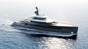 Is Private Yacht Hire in London Worth the Price