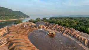 What Equipment Do Earthworks Contractors Use and Why Does It Matter