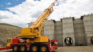 Why Choose a London-Based Crane Company Over a National Firm