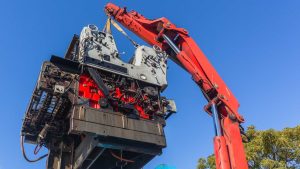 Why Is Certification Essential for Lifting Gear Suppliers in the UK