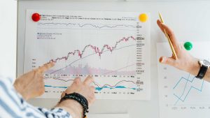 Why Is London a Global Hub for International Trading Companies